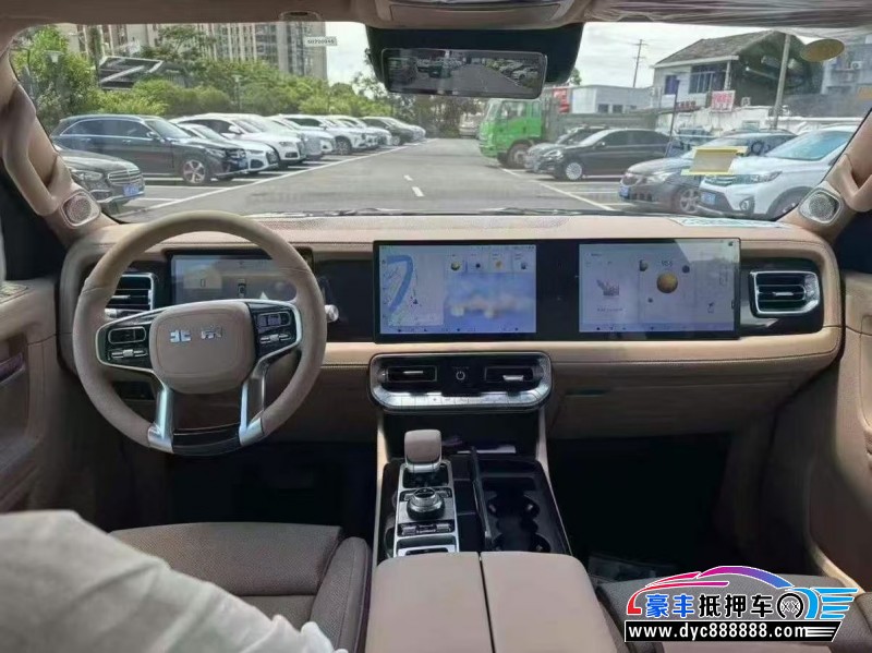 25年北京BJ60轿车抵押车出售