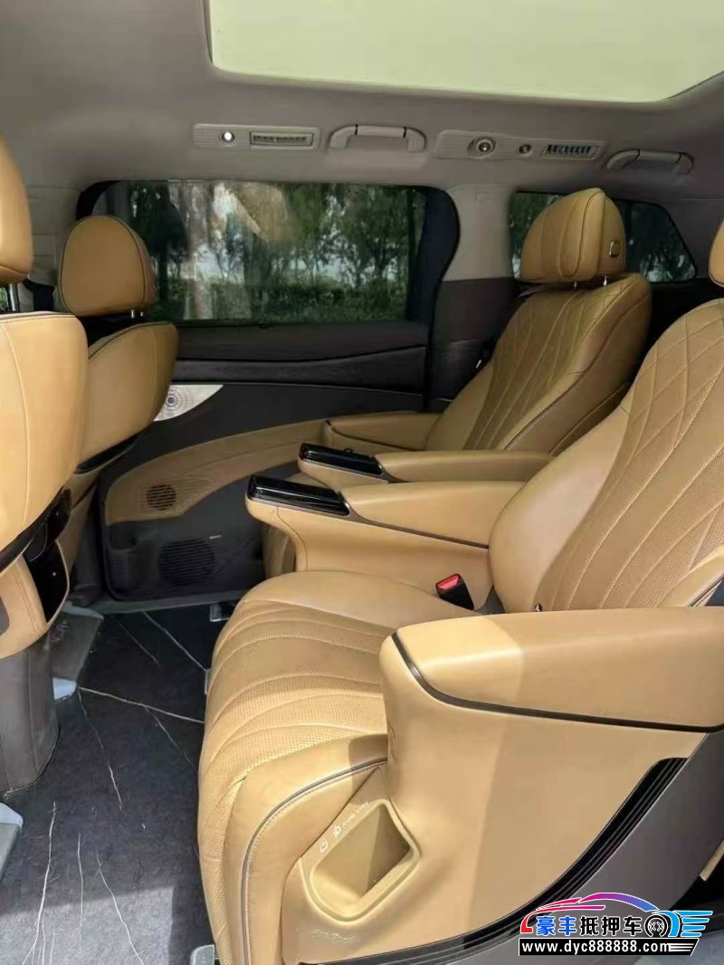 23年腾势D9轿车抵押车出售