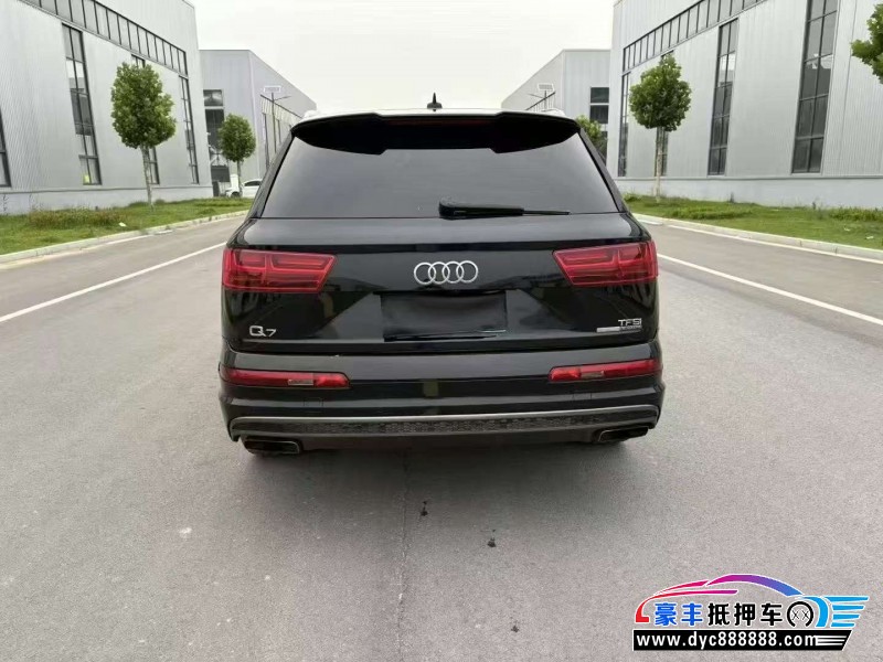 18年奥迪Q7轿车抵押车出售