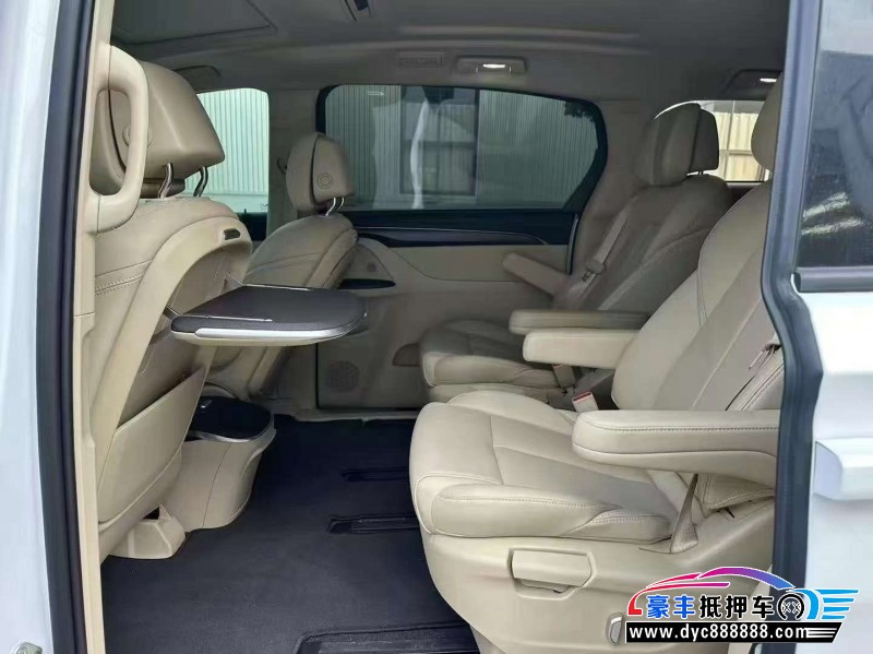 24年别克GL8轿车抵押车出售