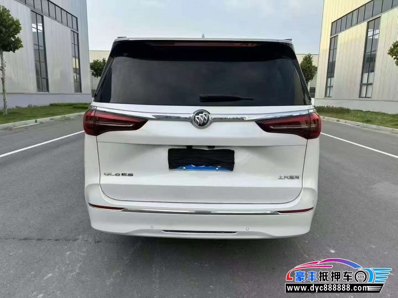 24年别克GL8轿车抵押车出售