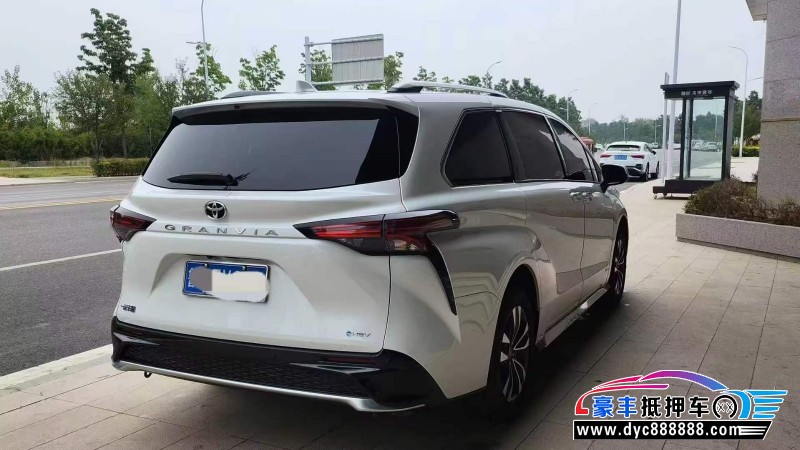 24年丰田格瑞维亚轿车抵押车出售