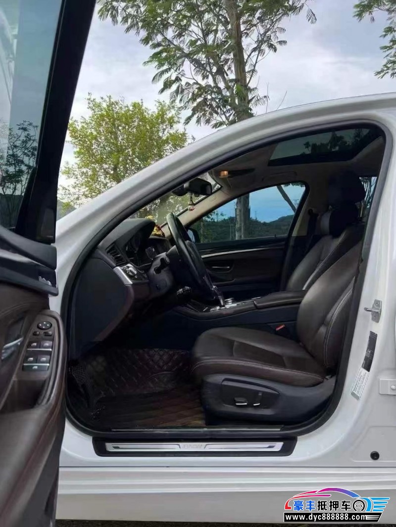 17年宝马5系轿车抵押车出售