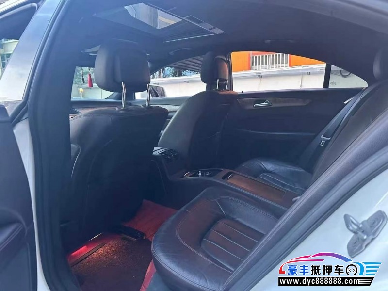 15年奔驰CLS轿车抵押车出售