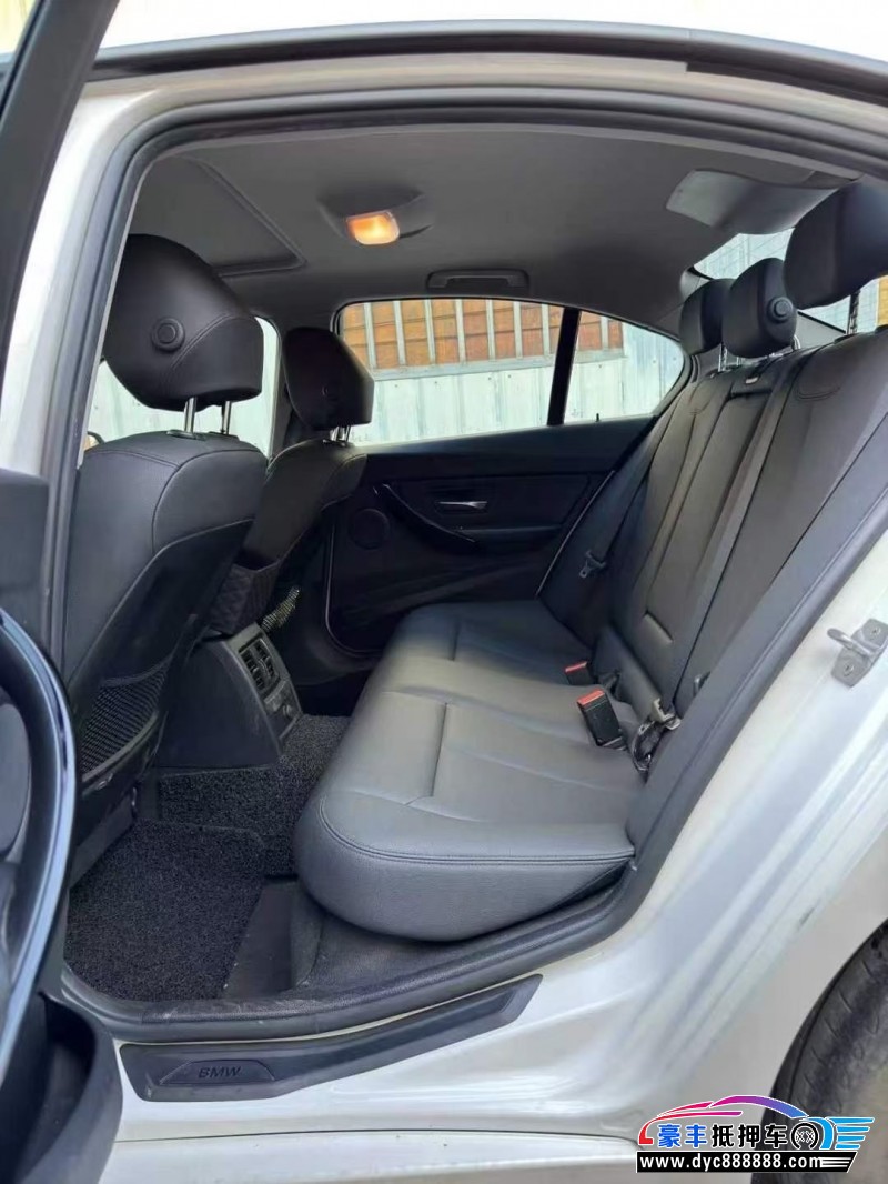 16年宝马3系轿车抵押车出售