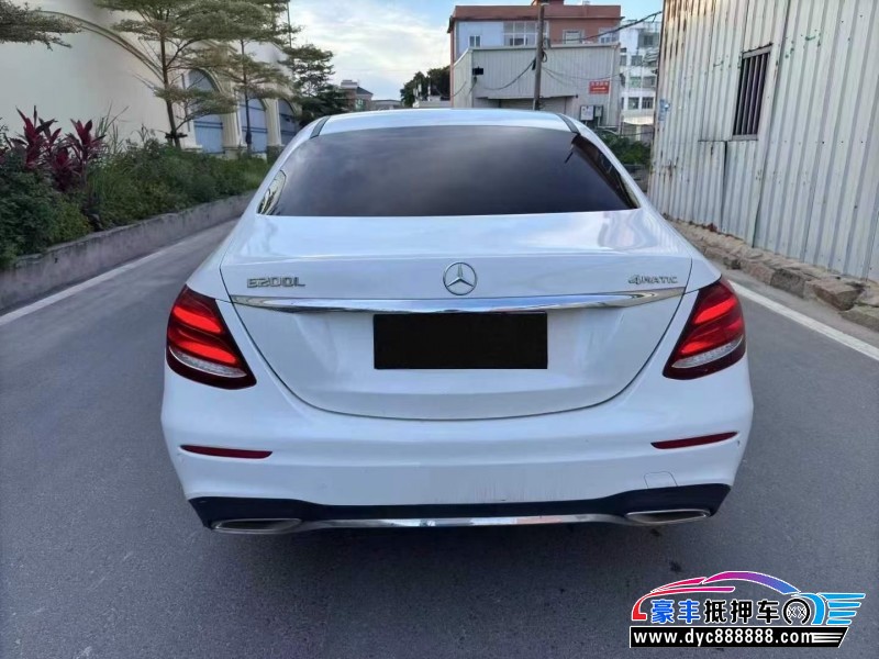 18年奔驰E轿车抵押车出售