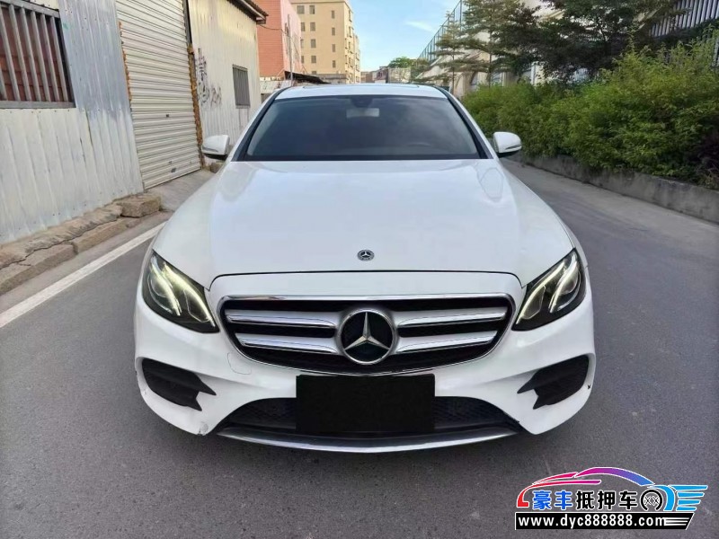 18年奔驰E轿车抵押车出售