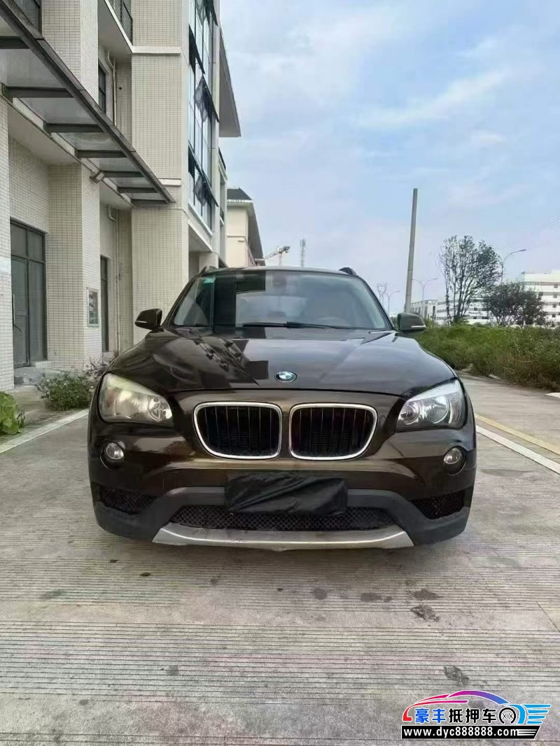 13年宝马X1轿车抵押车出售