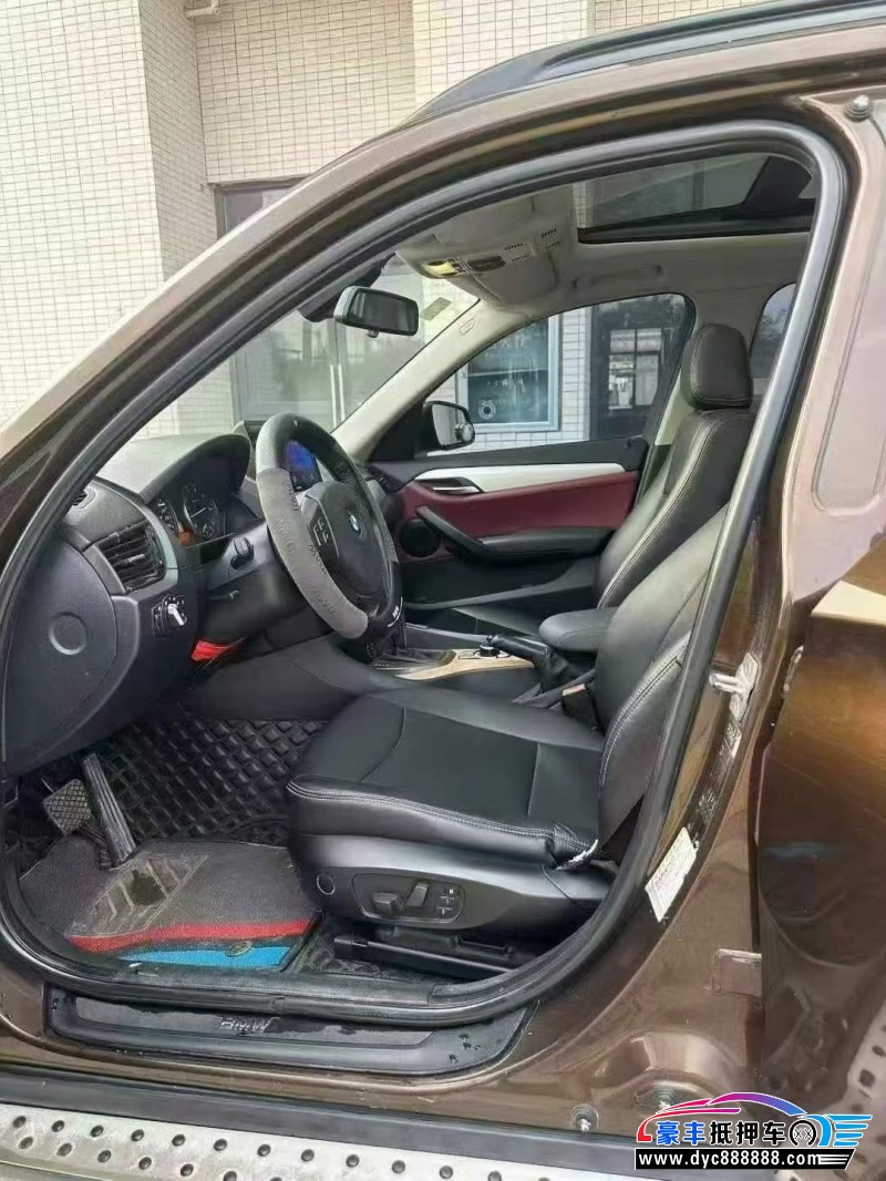 13年宝马X1轿车抵押车出售