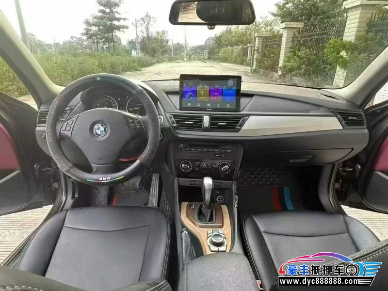 13年宝马X1轿车抵押车出售