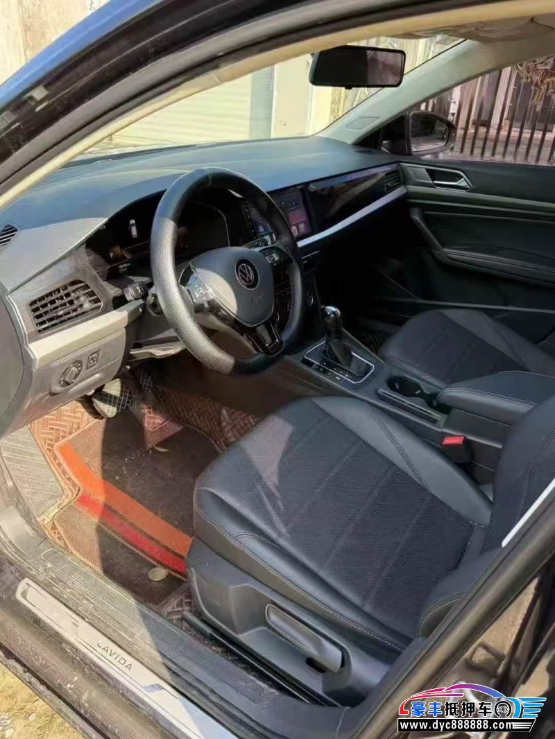 22年大众朗逸轿车抵押车出售