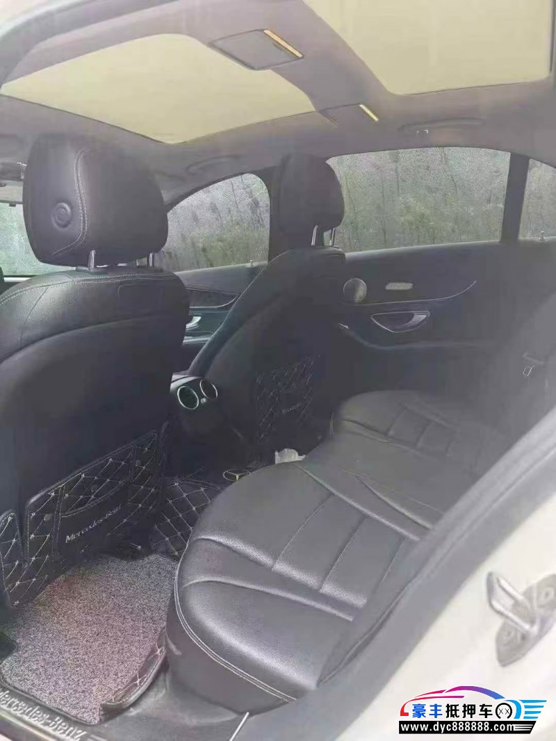 17年奔驰C轿车抵押车出售