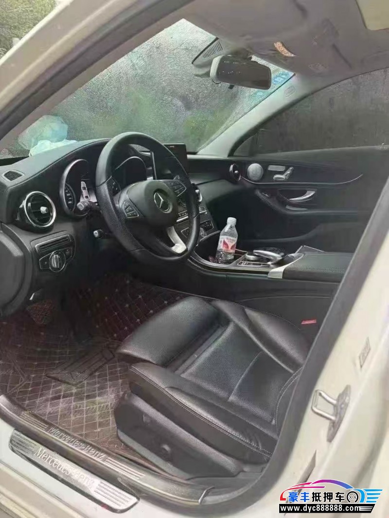 17年奔驰C轿车抵押车出售