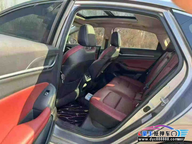 20年长安逸动轿车抵押车出售