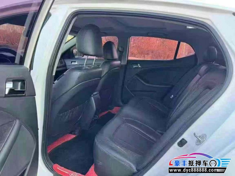 12年起亚K5轿车抵押车出售