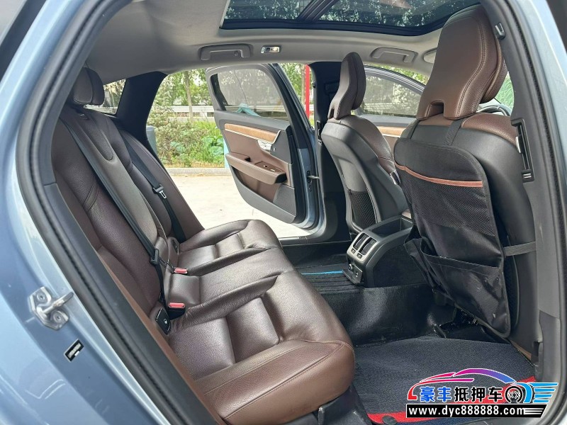 19年沃尔沃S90轿车抵押车出售