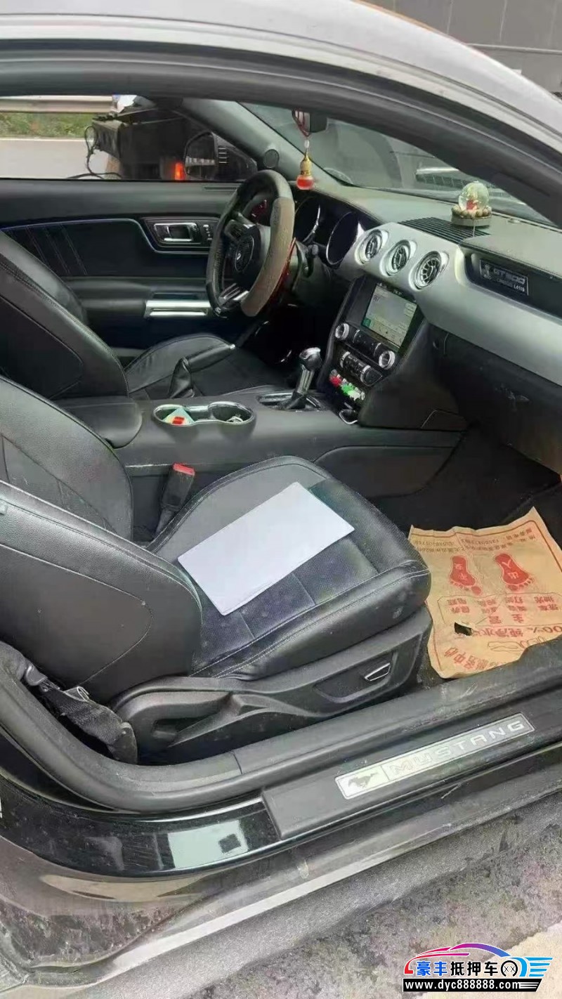 18年福特野马轿车抵押车出售