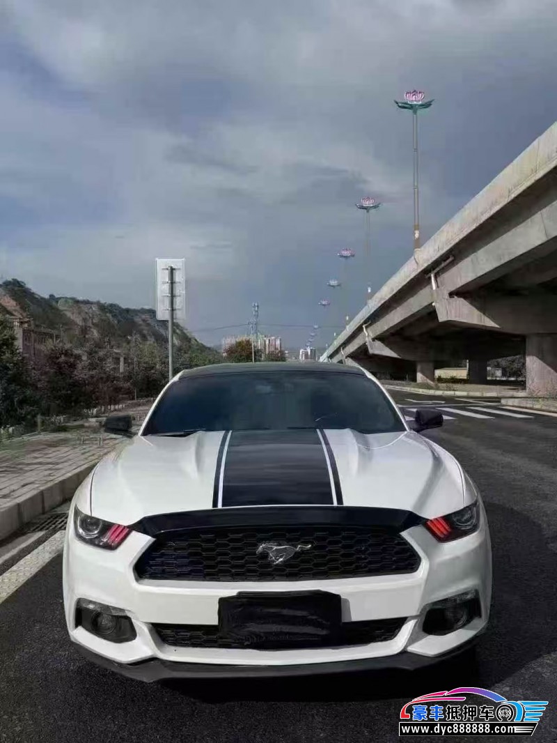 18年福特野马轿车抵押车出售