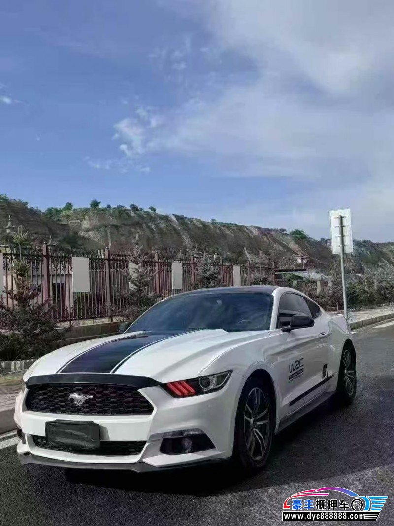 18年福特野马轿车抵押车出售