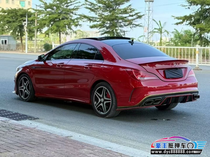 14年奔驰CLA轿车抵押车出售