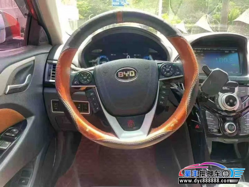 16年比亚迪秦轿车抵押车出售