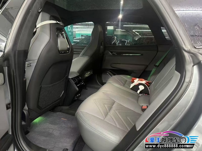 23年极氪001轿车抵押车出售