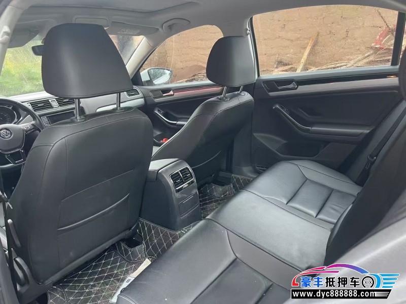 19年大众速腾轿车抵押车出售