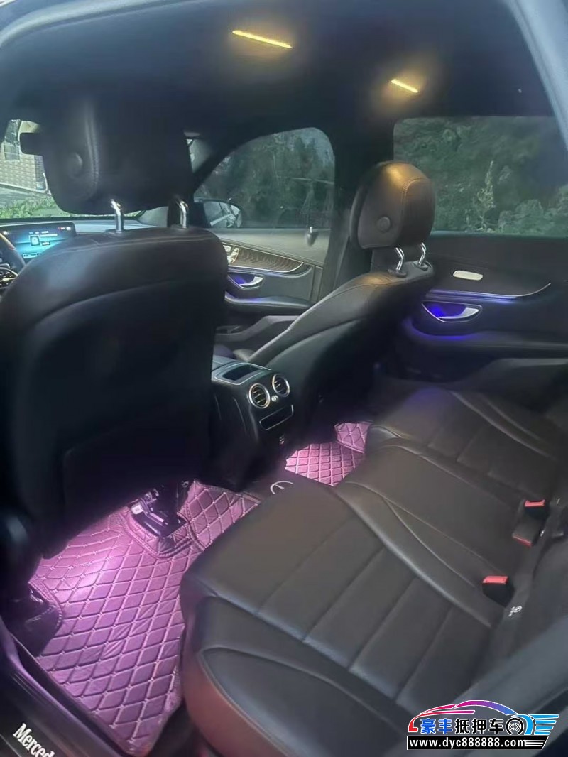 20年奔驰GLC轿车抵押车出售