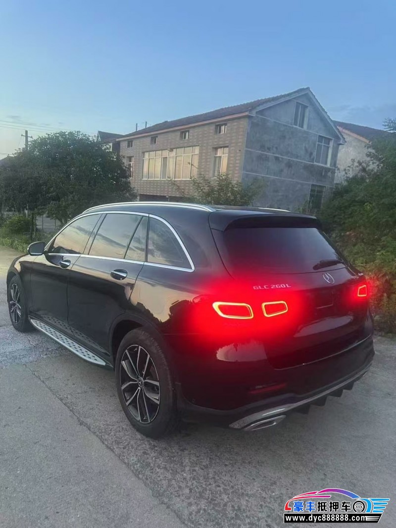 20年奔驰GLC轿车抵押车出售