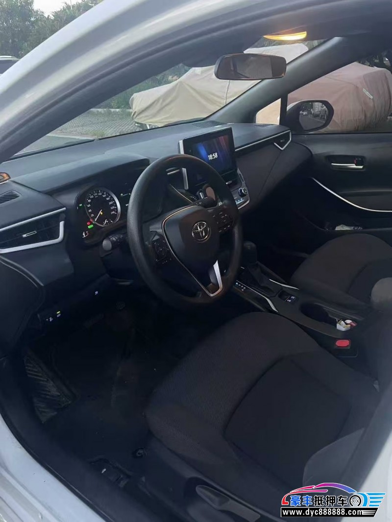 22年丰田雷凌轿车抵押车出售