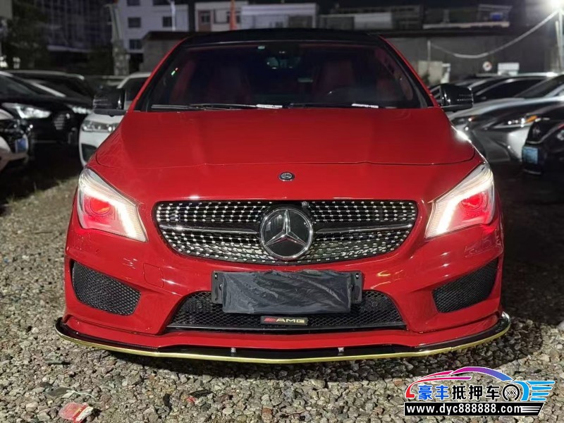 14年奔驰CLA轿车抵押车出售