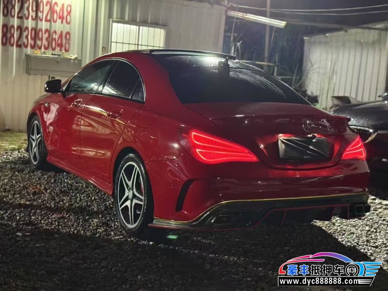 14年奔驰CLA轿车抵押车出售