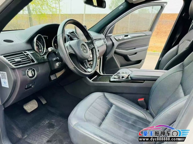 19年奔驰GLSSUV抵押车出售