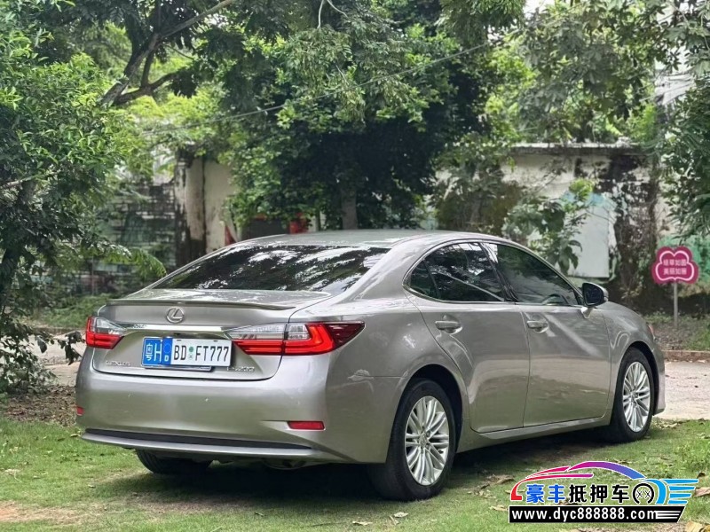 16年雷克萨斯ES轿车抵押车出售