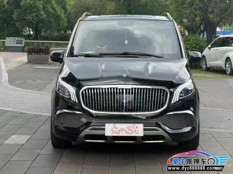 23年奔驰威霆轿车抵押车出售