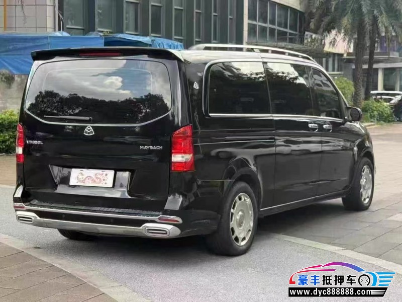 23年奔驰威霆轿车抵押车出售