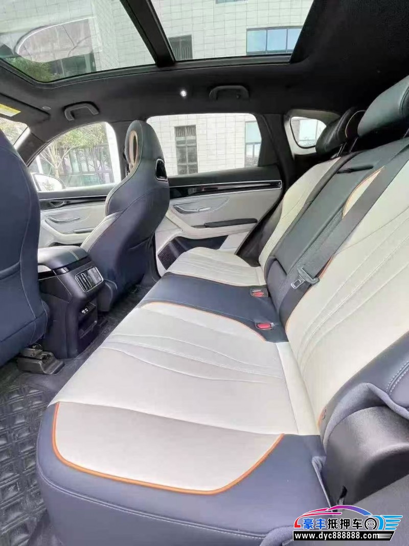 23年比亚迪宋轿车抵押车出售