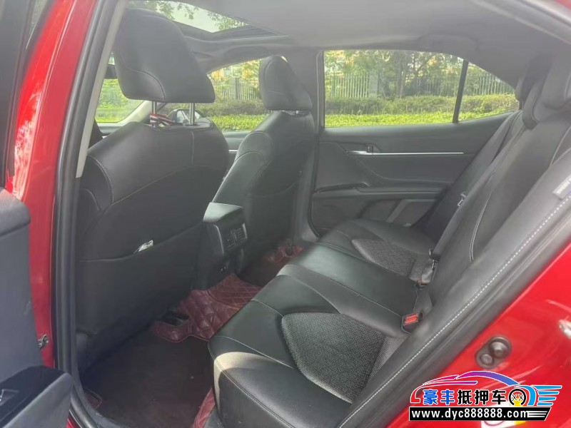 18年丰田凯美瑞轿车抵押车出售