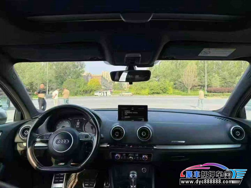 16年奥迪S3轿车抵押车出售