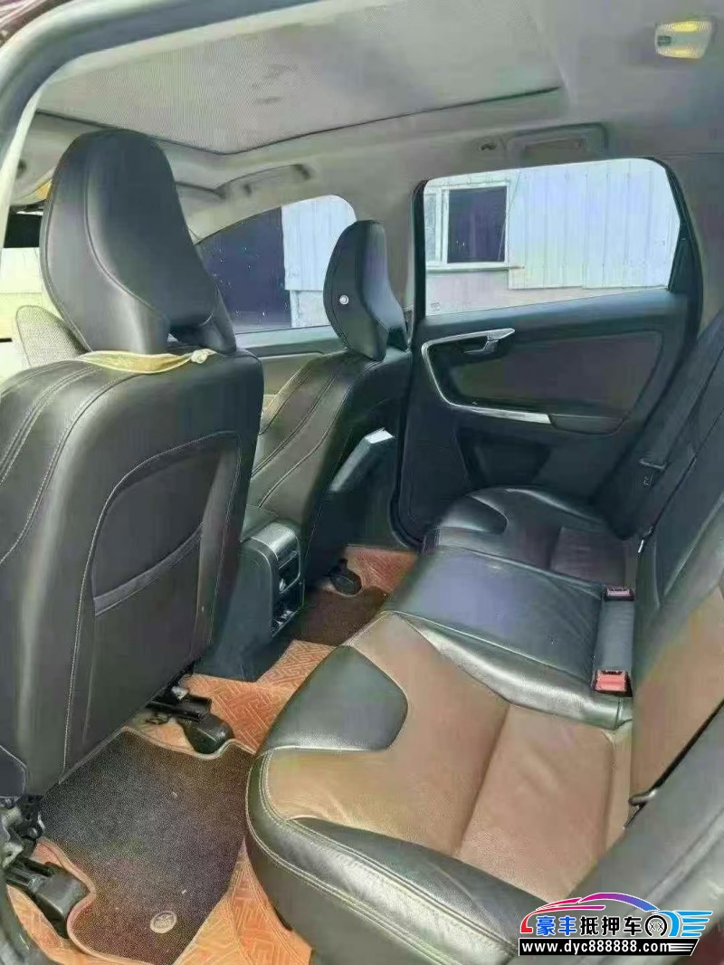 16年沃尔沃XC60轿车抵押车出售