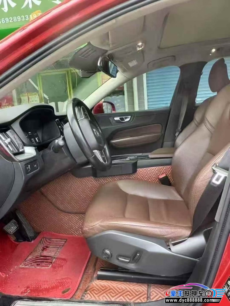 18年沃尔沃XC60轿车抵押车出售