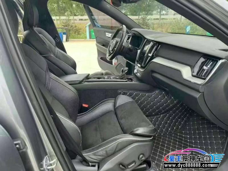 18年沃尔沃XC60轿车抵押车出售