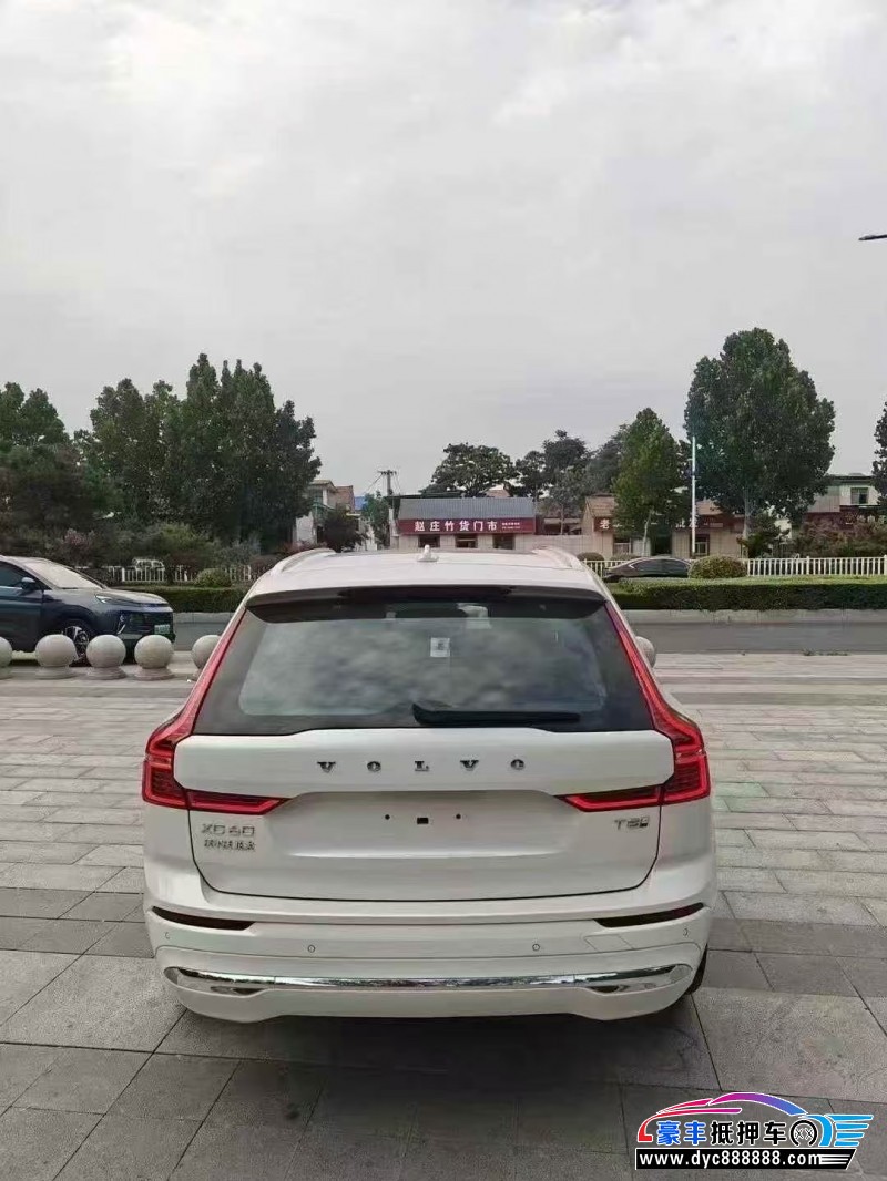 25年沃尔沃XC60轿车抵押车出售