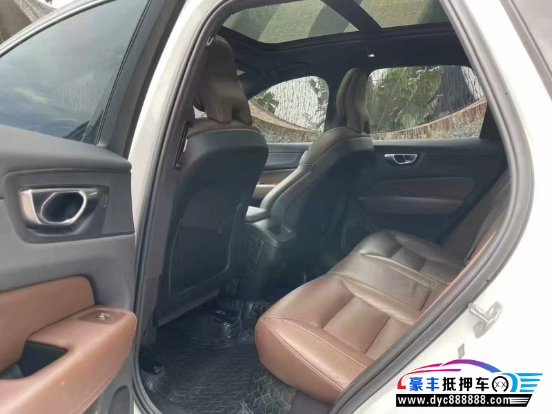 22年沃尔沃XC60轿车抵押车出售