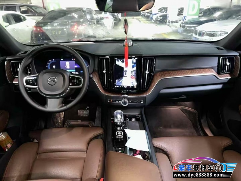 23年沃尔沃XC60轿车抵押车出售