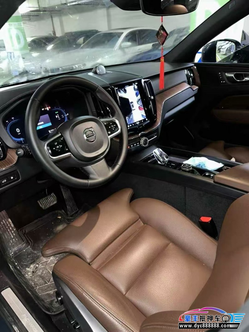 23年沃尔沃XC60轿车抵押车出售