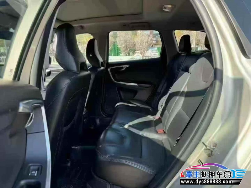 17年沃尔沃XC60轿车抵押车出售