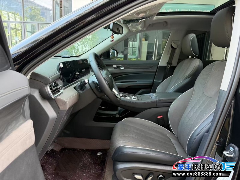 25年福特领裕轿车抵押车出售