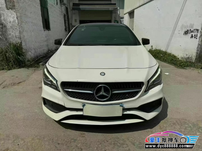 17年奔驰CLA轿车抵押车出售