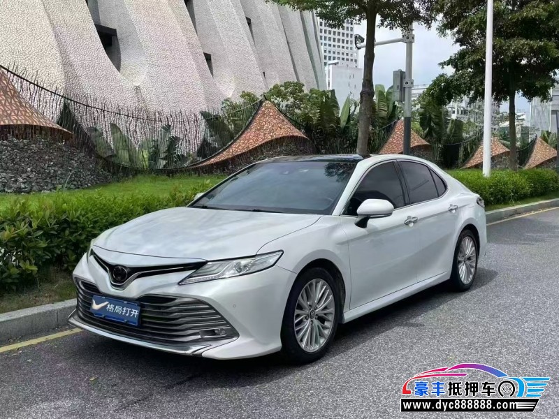 18年丰田凯美瑞轿车抵押车出售